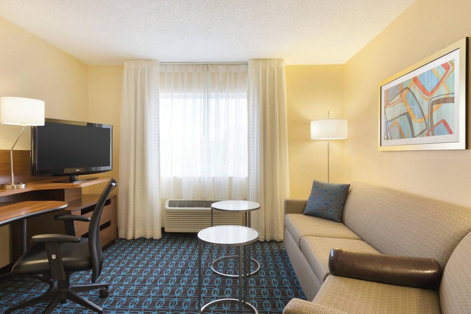 Premium bedding, pillowtop beds, in-room safe, desk