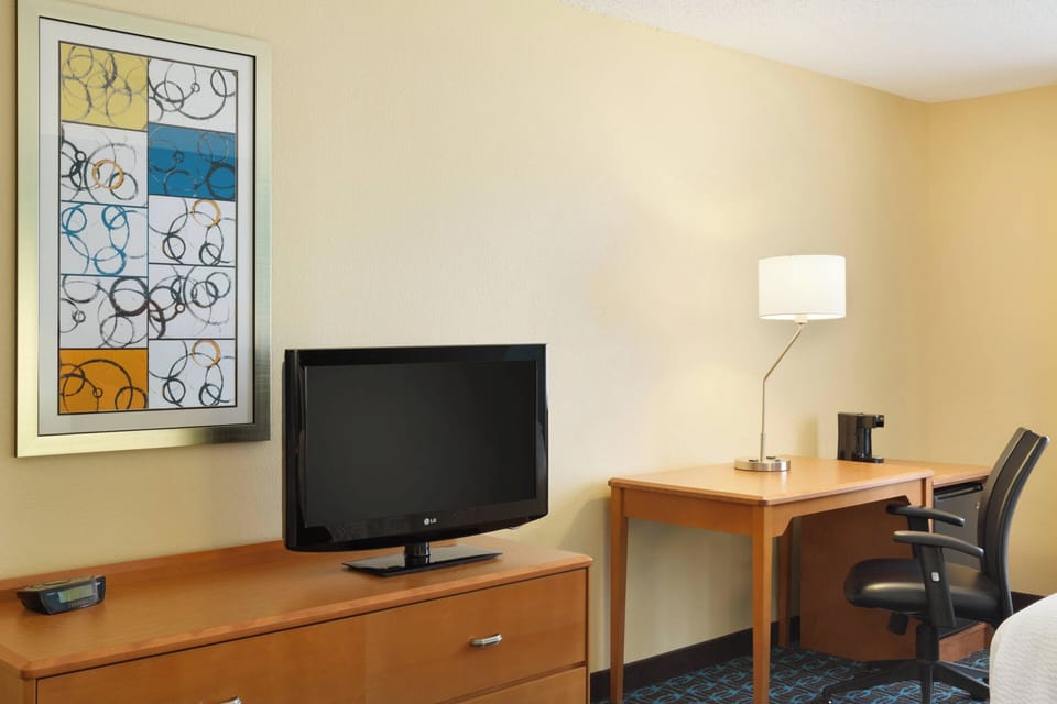 Room, 2 Queen Beds | Premium bedding, pillowtop beds, in-room safe, desk