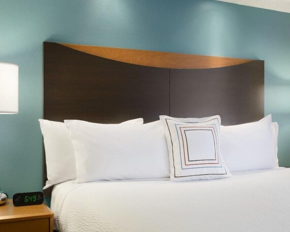 Room, 2 Queen Beds | Premium bedding, pillowtop beds, in-room safe, desk