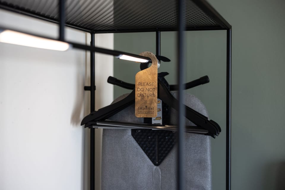 Hypo-allergenic bedding, down comforters, in-room safe, desk