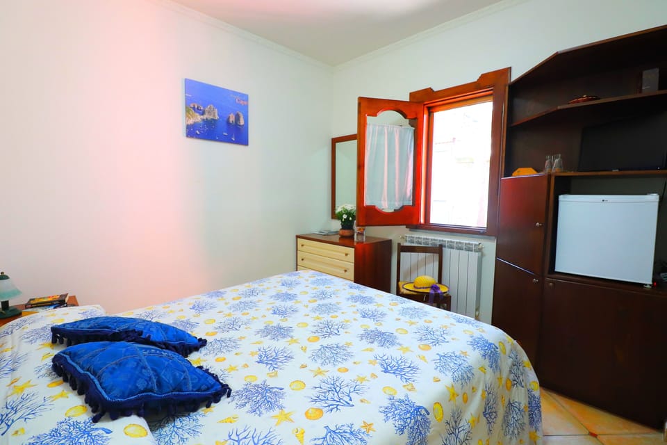 Basic Double Room | Free cribs/infant beds, free WiFi, bed sheets