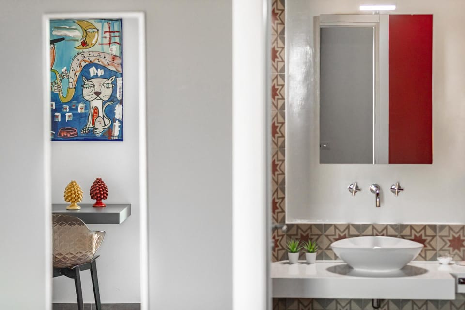 Panoramic Triple Room, Balcony, Sea View | Bathroom | Shower, free toiletries, hair dryer, bidet