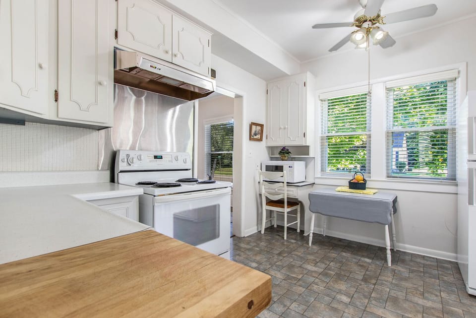 Lots of space to help prepare your next meal!