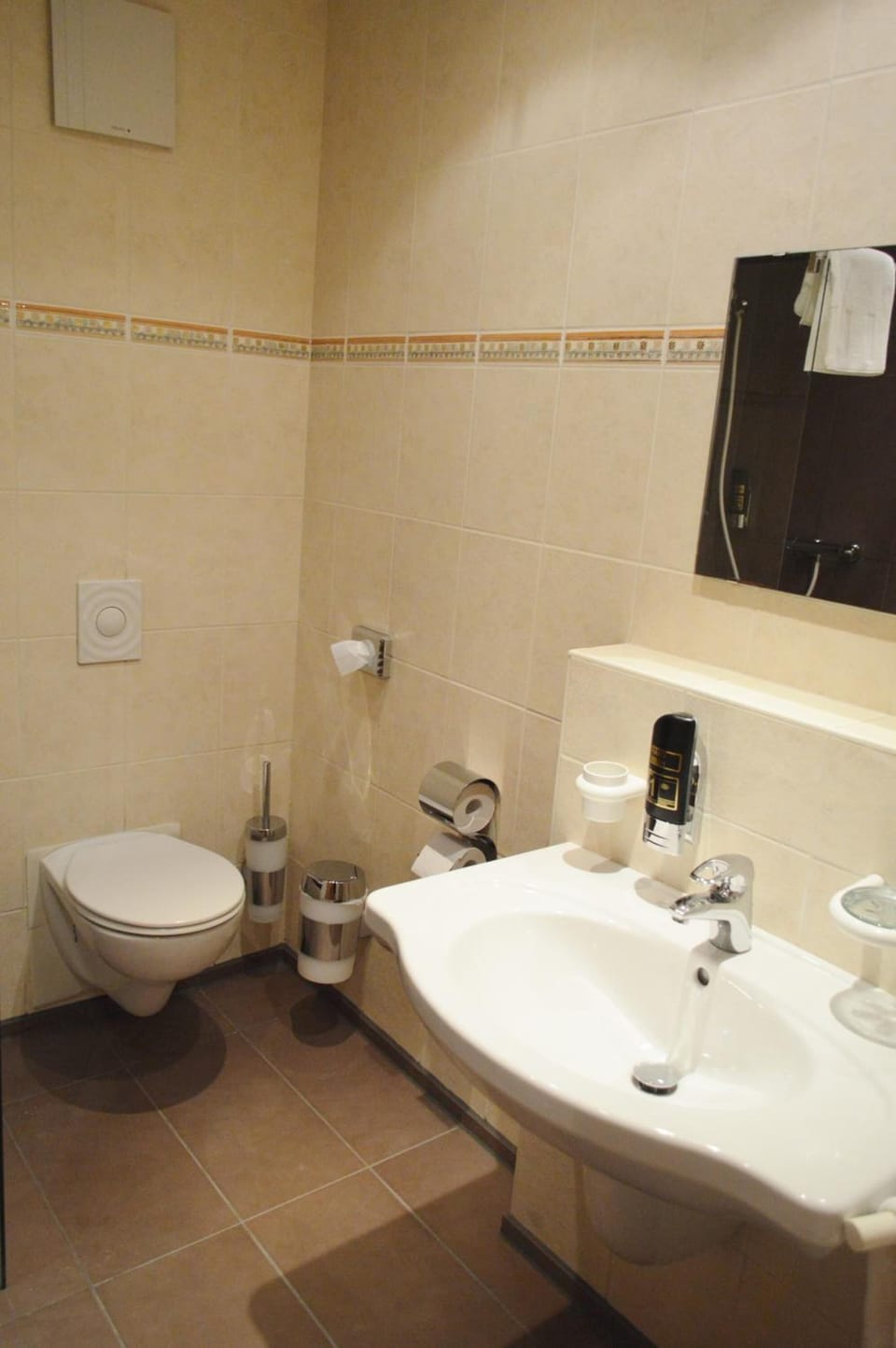 Shower, free toiletries, hair dryer, bathrobes