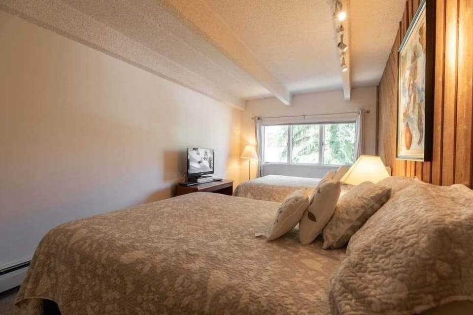 Condo, 1 Bedroom | 1 bedroom, free WiFi