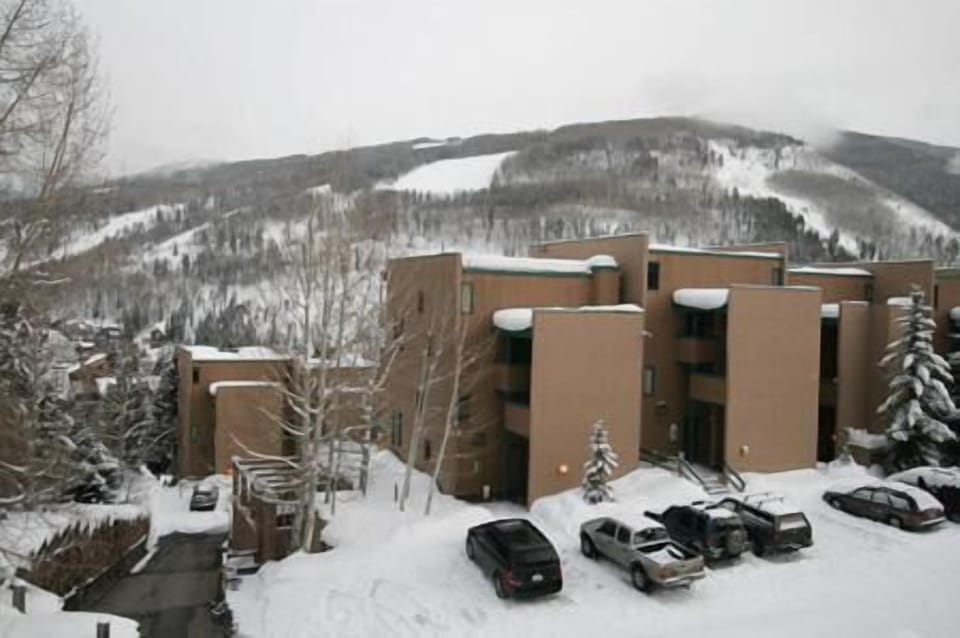 Studio | Exterior