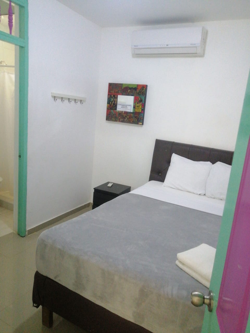 Room | Free WiFi