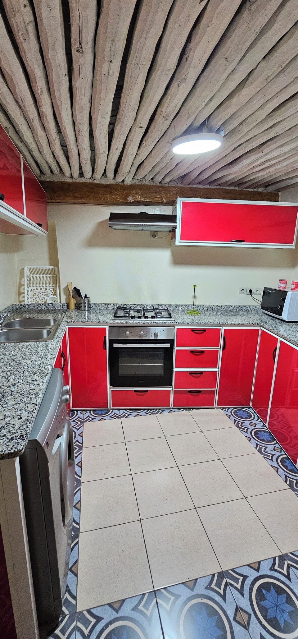 Basic Apartment, 1 Bedroom | Private kitchen