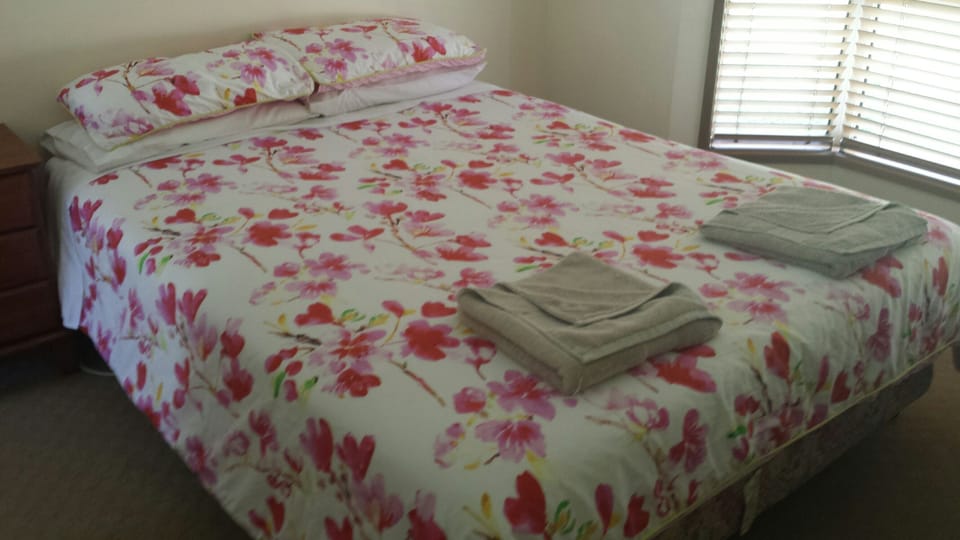 Queen Bed