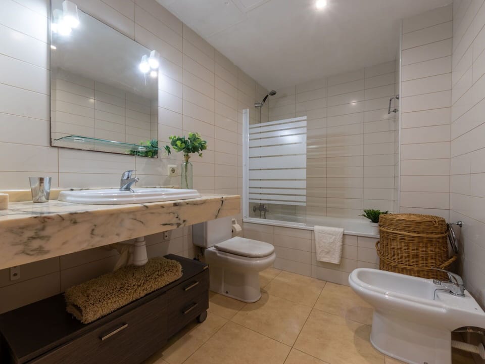 Bathroom, Flooring, Plumbing Fixture, Wall, Floor, Interior Design, Bathroom Sink, Sink, Tap, Plumbing