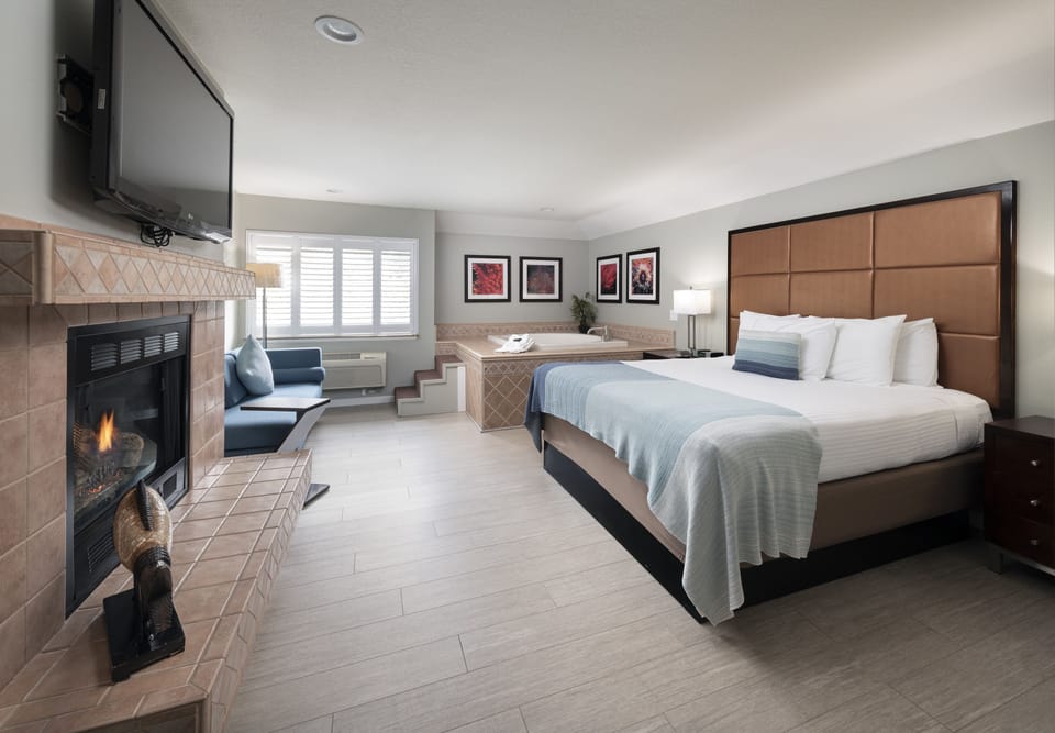 Premium bedding, pillowtop beds, in-room safe, individually decorated