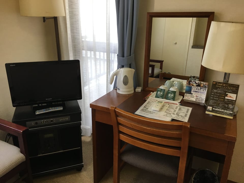 In-room safe, free WiFi, bed sheets