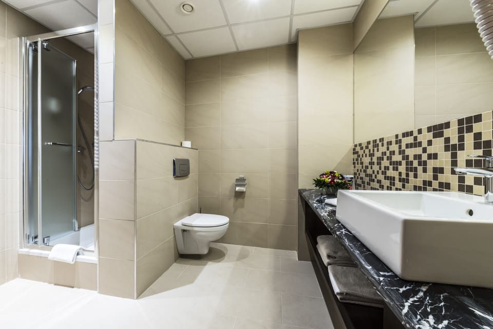 Free toiletries, hair dryer, towels