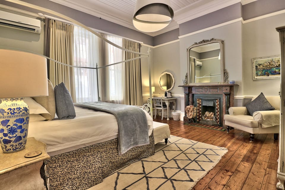 Luxury Double Room | In-room safe, free WiFi, bed sheets