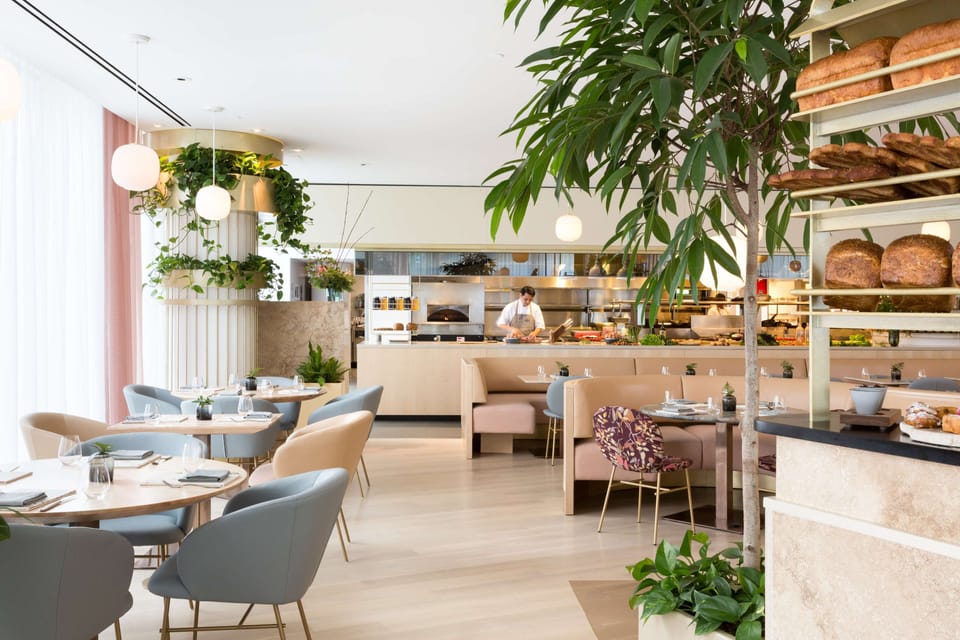 2 restaurants; breakfast, lunch, dinner, and brunch served