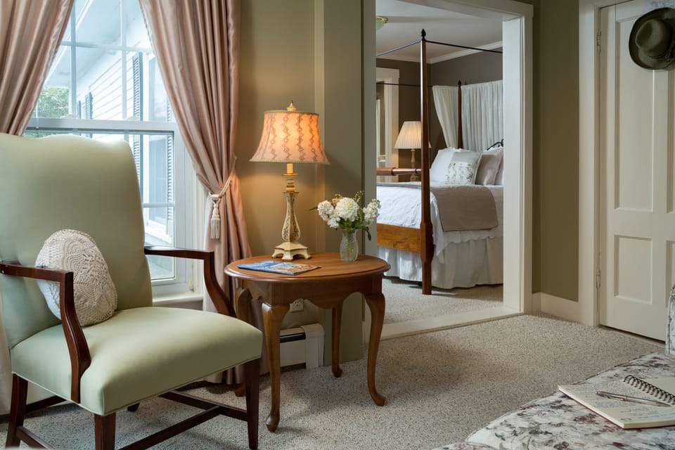 Room 4 - Jr. Suite | Premium bedding, pillowtop beds, individually decorated