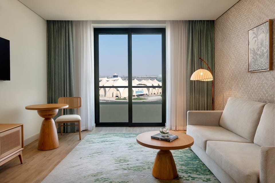 1 Bedroom Suite Plaza View Balcony Theme Park Access | Premium bedding, minibar, in-room safe, individually decorated