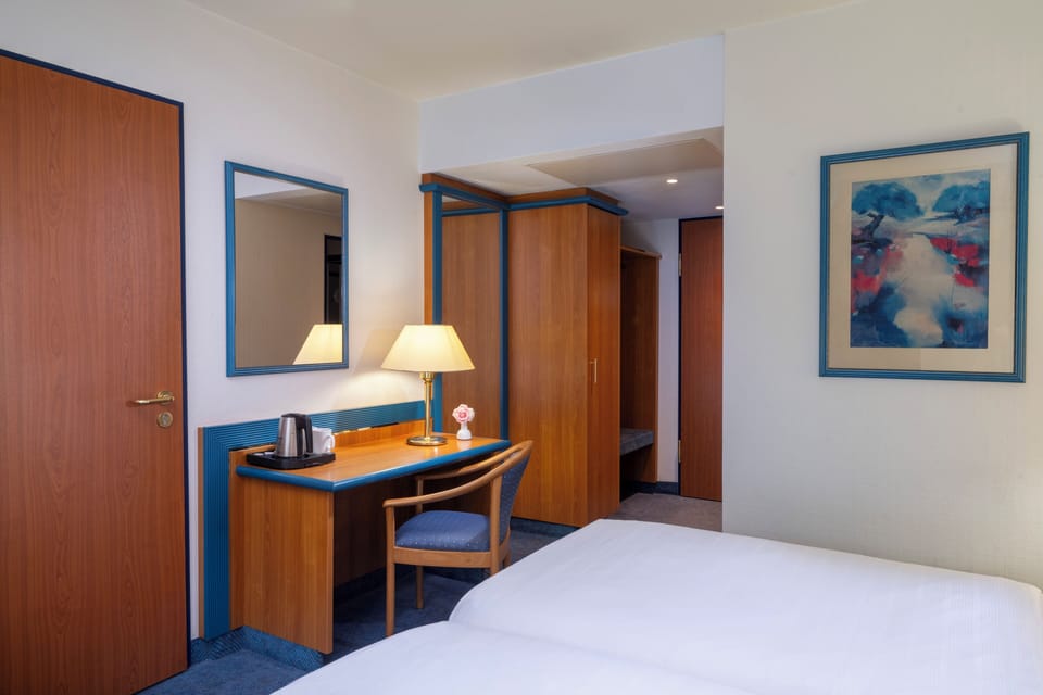 Superior Double Room | In-room safe, desk, blackout drapes, soundproofing