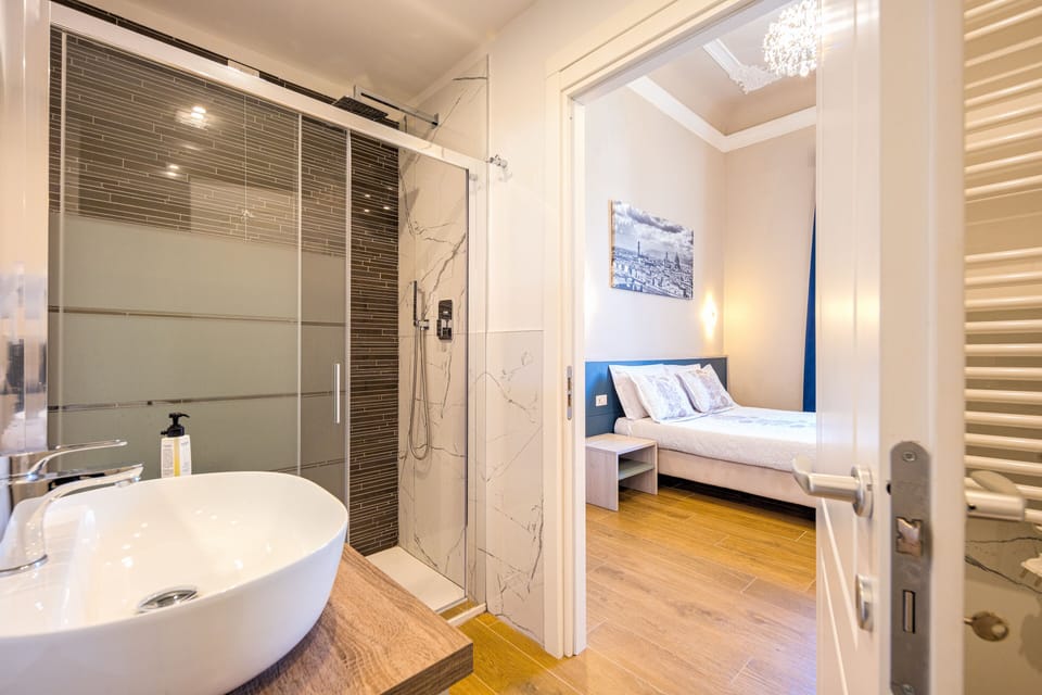 Triple Room, Private Bathroom | Desk, free cribs/infant beds, rollaway beds, free WiFi