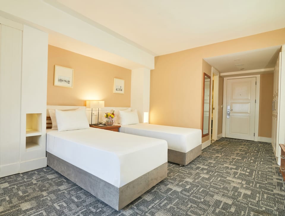 Superior Double Room | Premium bedding, minibar, in-room safe, blackout drapes