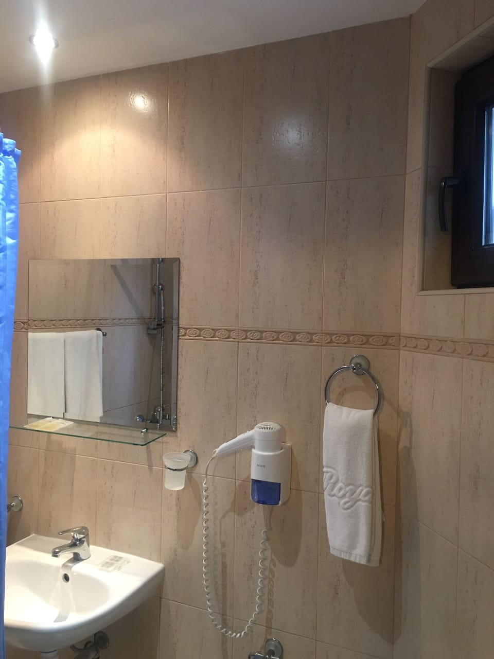Free toiletries, towels