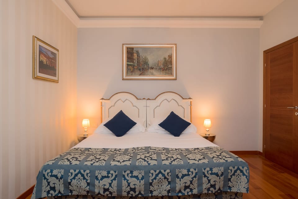 Superior Double or Twin Room | Down comforters, pillowtop beds, free minibar, in-room safe