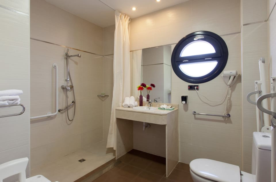 Free toiletries, hair dryer, bidet, towels