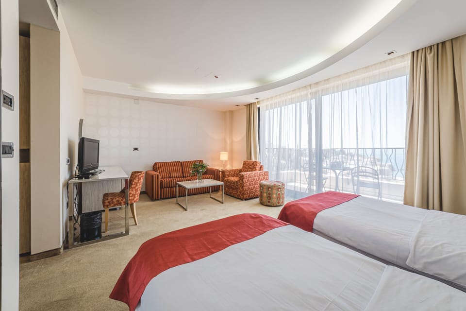 Studio, Sea View | Premium bedding, in-room safe, free WiFi, bed sheets