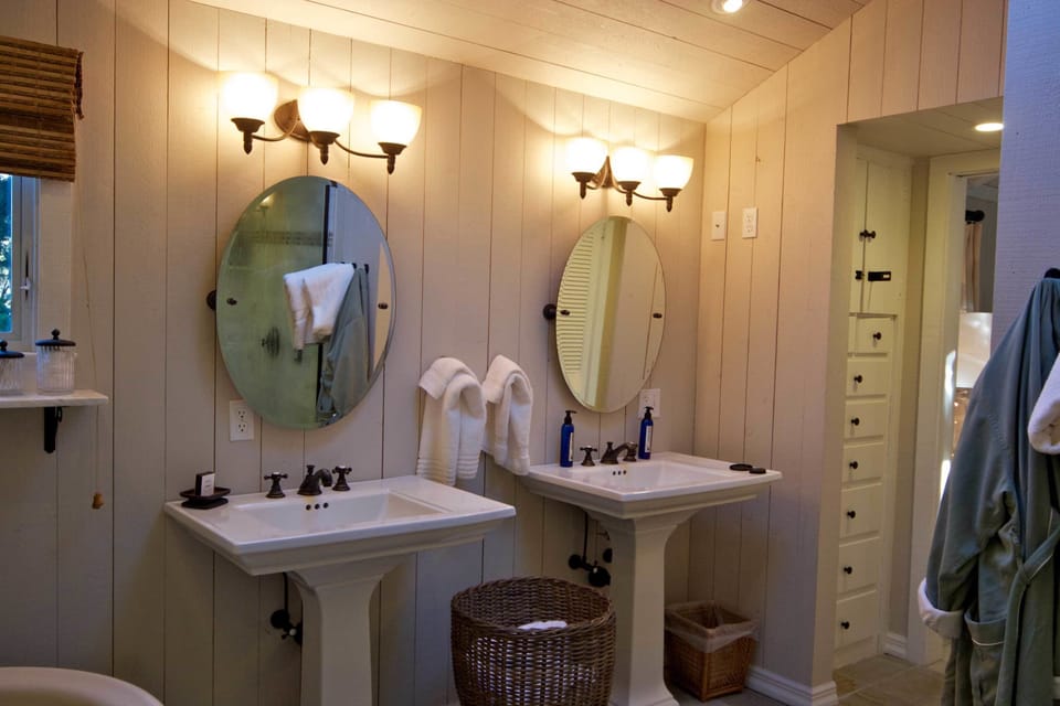 Mill House Inn Bed and Breakfast in East Hampton