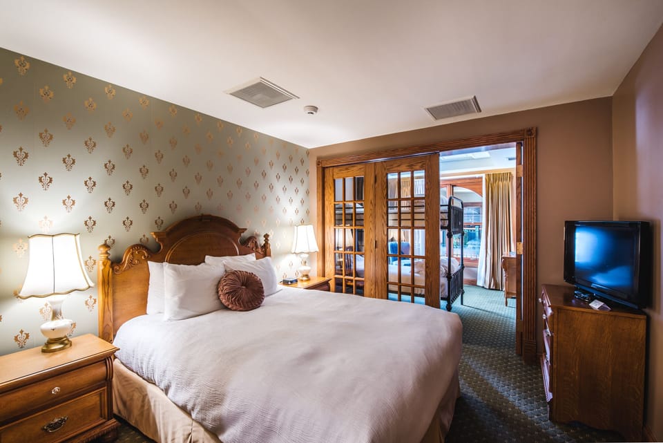 Family Room | Premium bedding, in-room safe, iron/ironing board (on request)