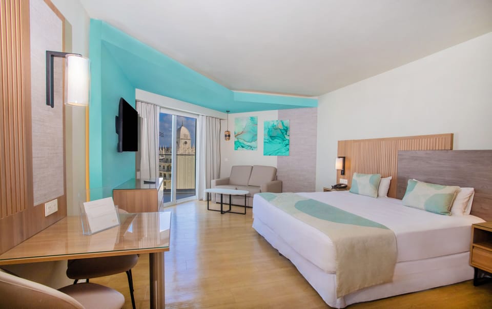 Pillowtop beds, minibar, in-room safe, laptop workspace