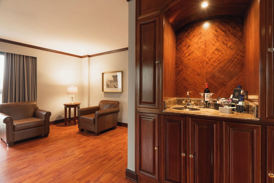 Grand Suite | 1 bedroom, Egyptian cotton sheets, premium bedding, Select Comfort beds