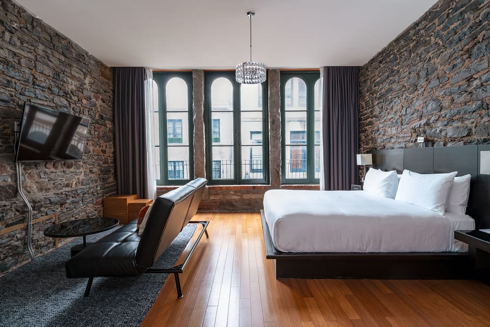 Deluxe Room (Extra Large) | Premium bedding, down comforters, minibar, in-room safe