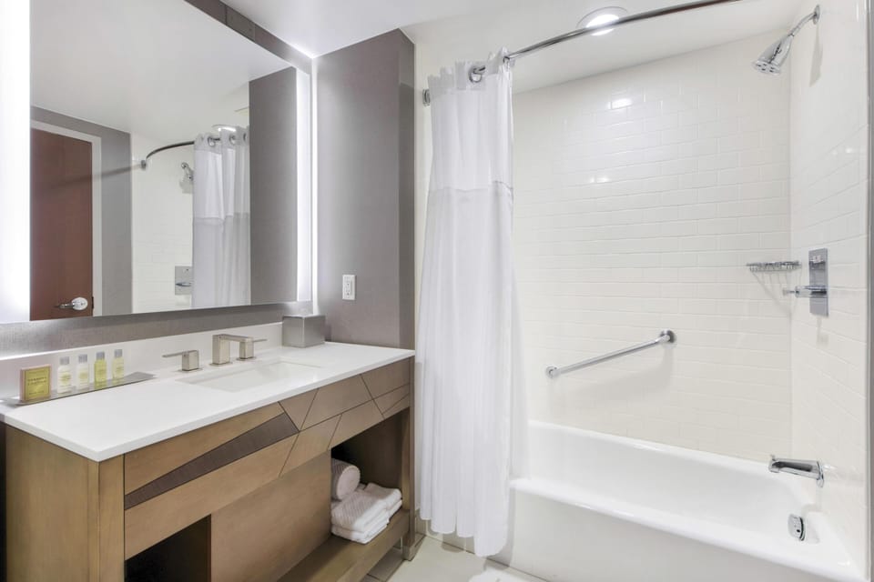 Bathroom shower