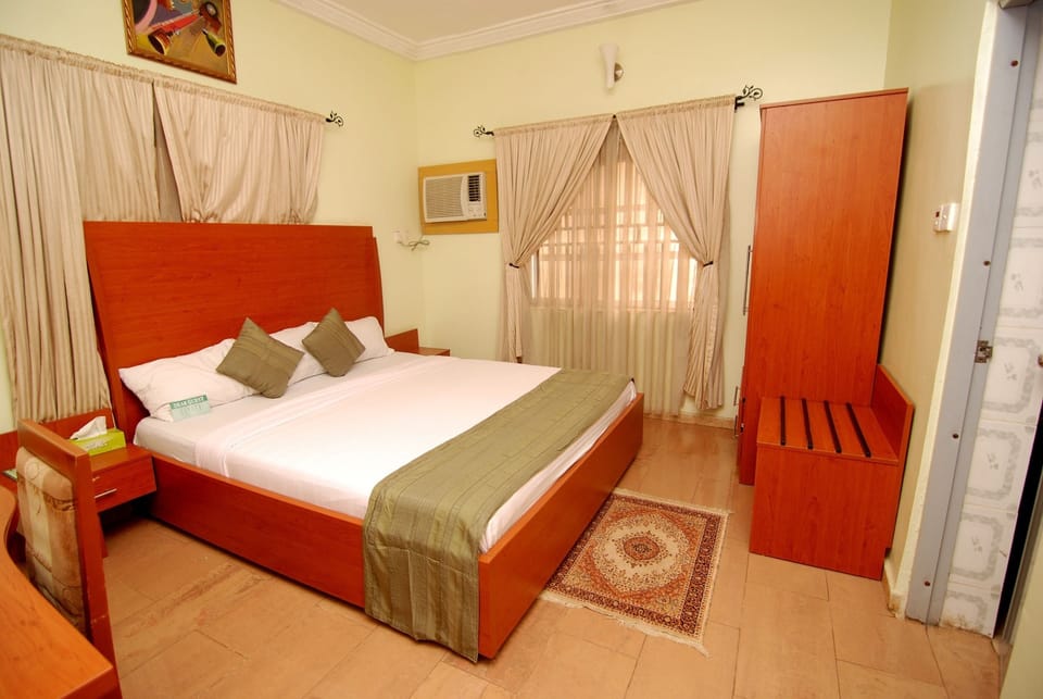 Deluxe Double Room, 1 Double Bed | Free WiFi, bed sheets