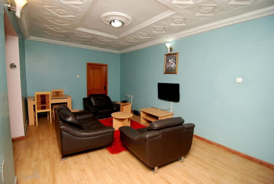 Business Suite, 1 Double Bed | Free WiFi, bed sheets
