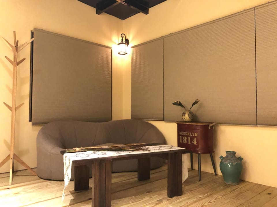 Panoramic Quadruple Room | Bathroom | Shower, rainfall showerhead, free toiletries, hair dryer