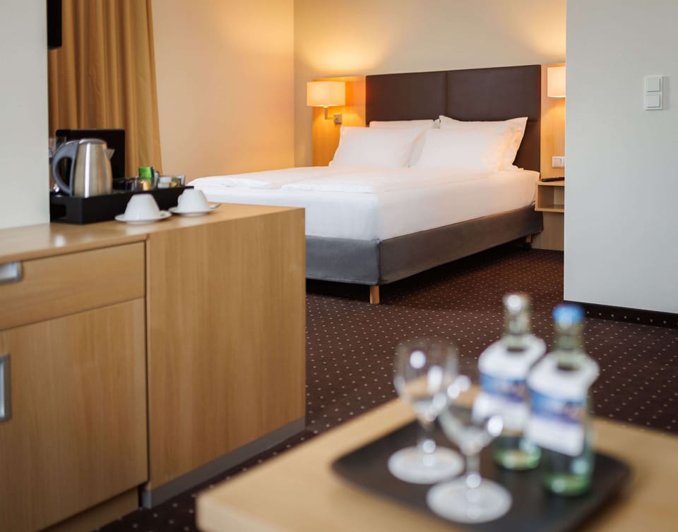 Premium Room | In-room safe, soundproofing, iron/ironing board, Internet