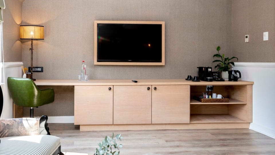 Presidential Suite | Premium bedding, minibar, in-room safe, desk