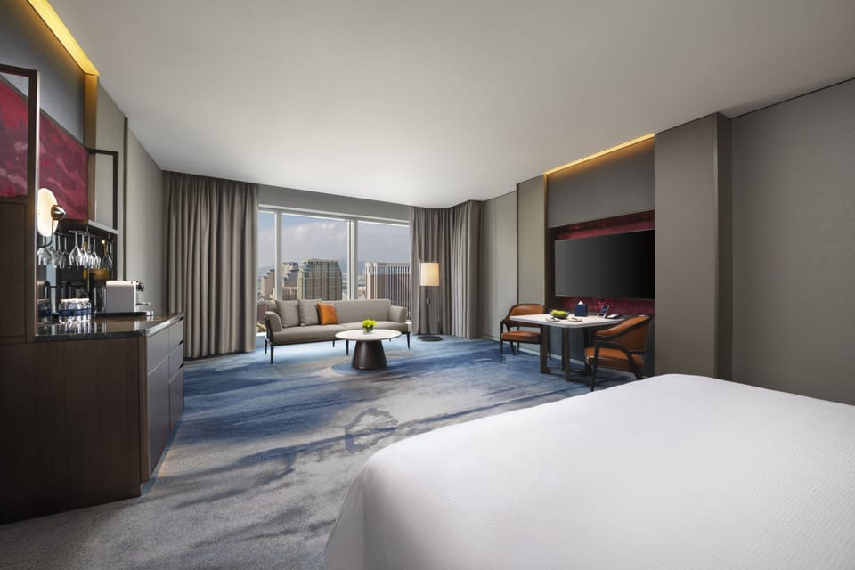 Premier King Room with Cotai View | Minibar (some free items), in-room safe, desk, blackout drapes