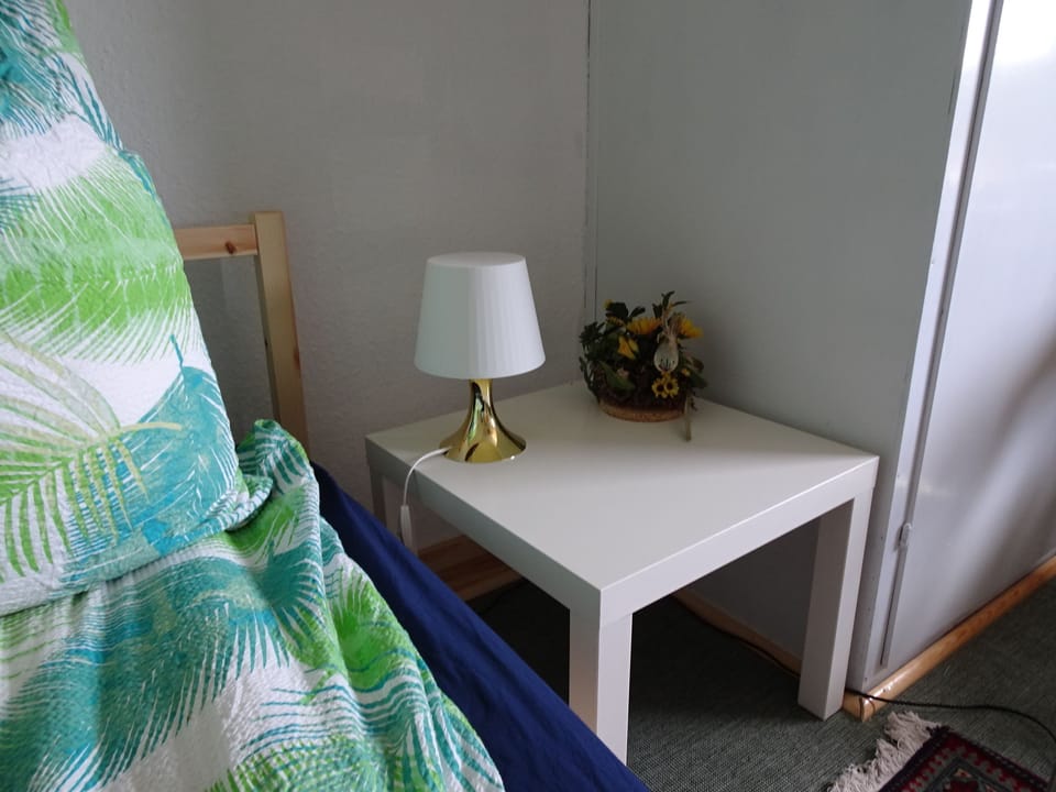Traditional Suite, Shared Bathroom | Room amenity