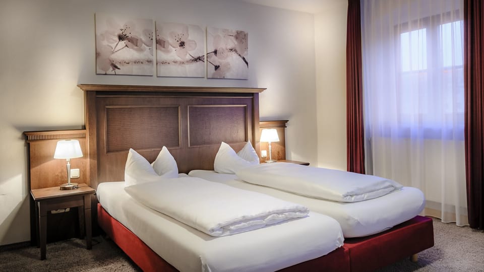 Cribs/infant beds, rollaway beds, free WiFi, bed sheets
