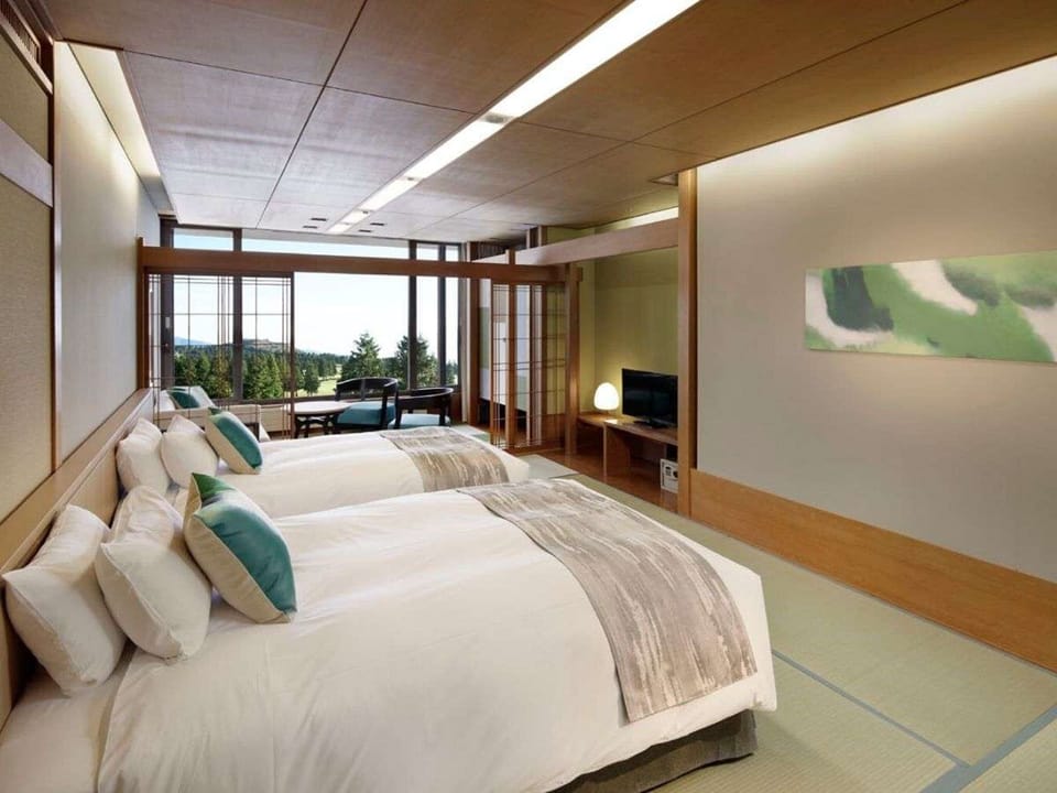 In-room safe, free WiFi, bed sheets