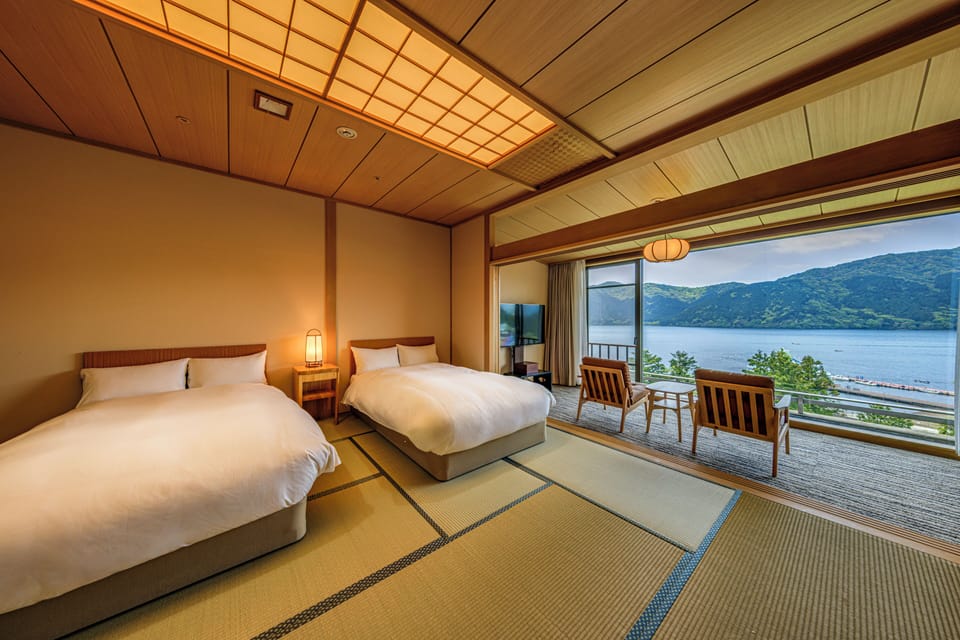 [Mt. Fuji & Lake View] Japanese Style Twin Room, Non Smoking | Premium bedding, in-room safe, desk, laptop workspace