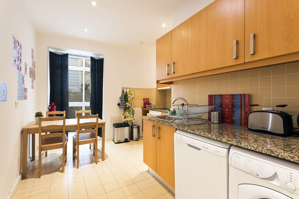 Apartment, 2 Bedrooms | Private kitchen | Fridge, microwave, oven, stovetop