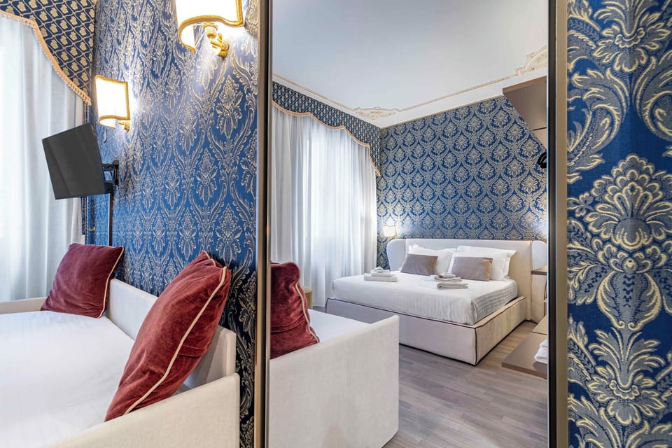 Superior Double Room, Private Bathroom, City View | Premium bedding, soundproofing, cribs/infant beds, free WiFi