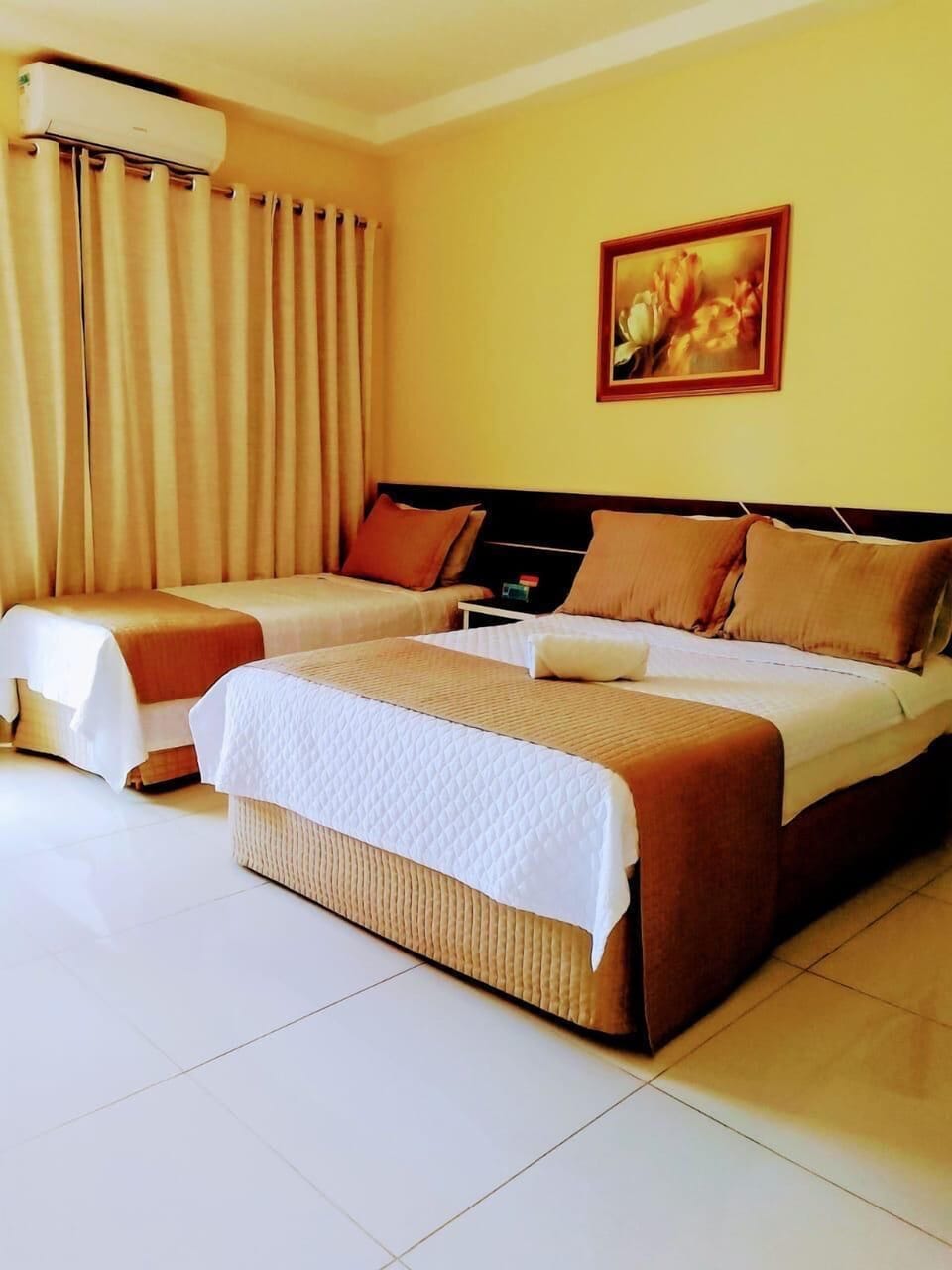 Deluxe Room | Minibar, free WiFi, wheelchair access