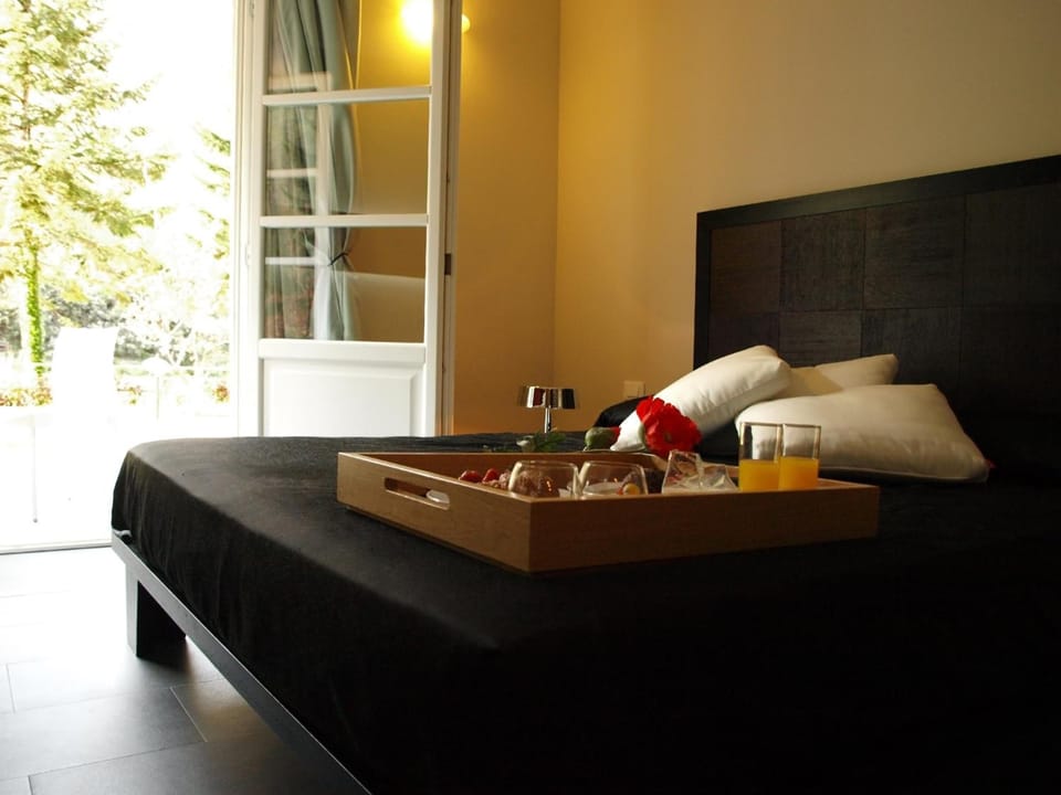 Minibar, in-room safe, soundproofing, free cribs/infant beds