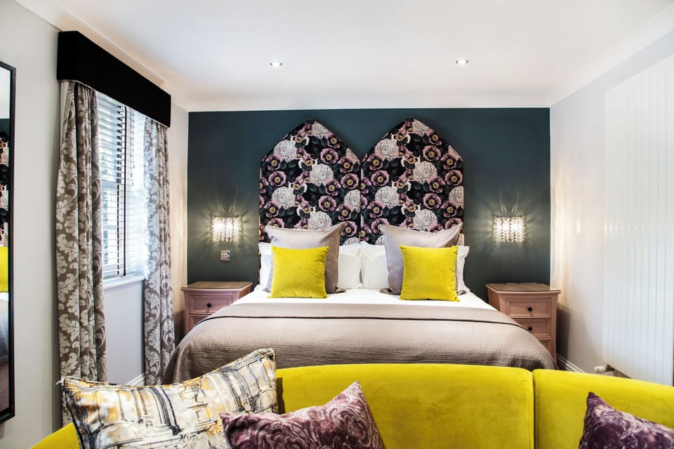 Luxury Suite, 1 King Bed | Premium bedding, pillowtop beds, individually decorated