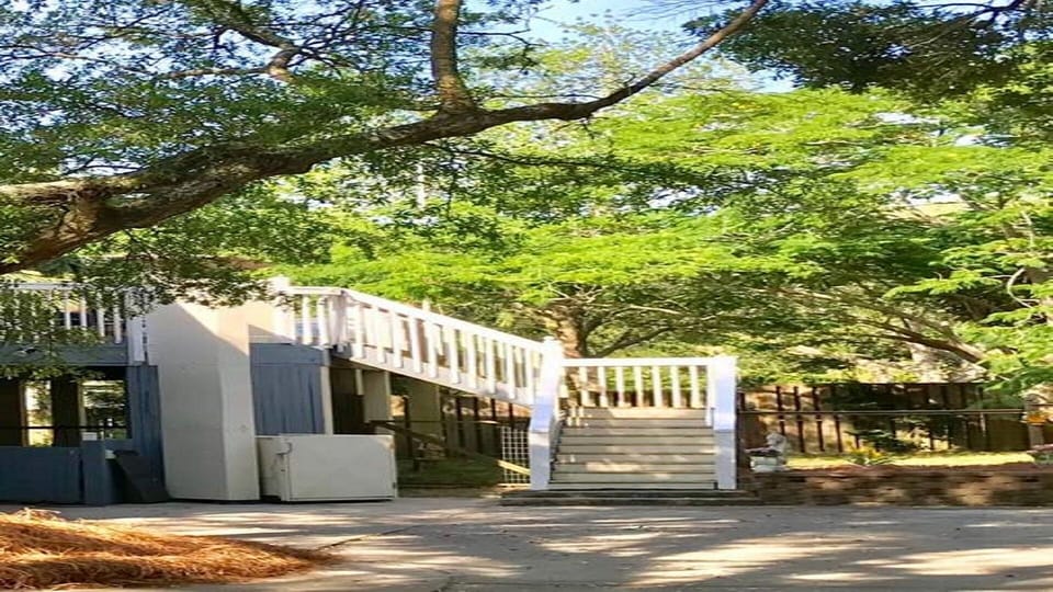 Outer deck stairs